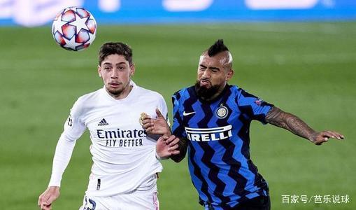 西班牙队球衣设计师：深蓝色致敬2010世界杯和伊涅斯塔绝杀球（西班牙队新球衣以深蓝致敬2010世界杯与伊涅斯塔绝杀）