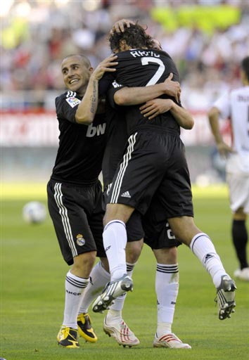 你看到的是结果，他看到的是布局（你只见结果，他早布全局）