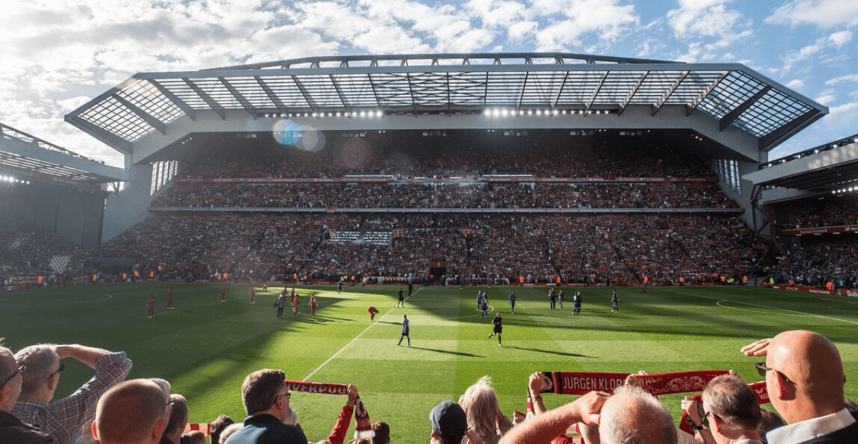 澳超半场：维迪奇补时扳平，奥克兰FC暂1-1布里斯班狮吼（澳超半场战报：维迪奇补时扳平，奥克兰FC暂与布里斯班狮吼1-1）