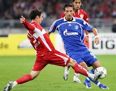 9场6球，身为中场的若昂-内维斯成为本赛季巴黎队内第一射手（9战6球，中场若昂-内维斯领跑巴黎本季射手榜）