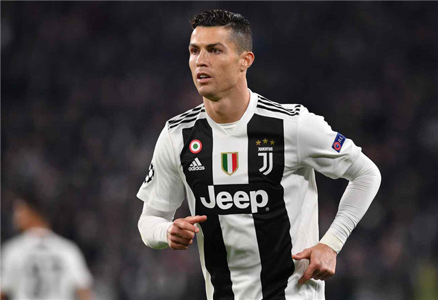 上海狂轰111分，三位外援得分全部上双，首战大胜39分（上海轰下111分，三外援齐上双，首战狂胜39分）