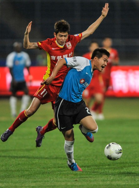 瑞士媒体：一名瑞士裁判涉嫌在女足更衣室偷拍1550小时视频（瑞媒称瑞士裁判疑在女足更衣室偷拍，涉约1550小时影像）