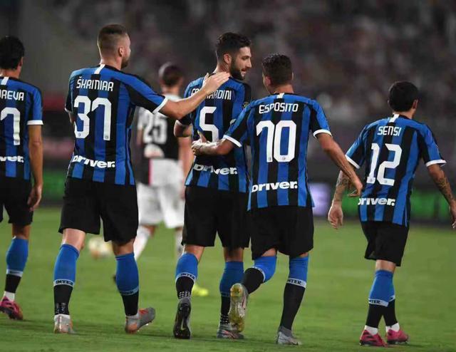 巴萨连续33场西甲进球，创造球队自2019年2月以来最佳纪录（巴萨西甲连场破门达33场，刷新队史自2019年2月以来最佳成绩）