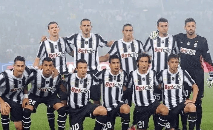 今天一条龙破门！这动作幅度，这过人摆脱后的射门，...（今日连过数人一条龙破门！动作大开大合，摆脱后那脚射门太炸裂）