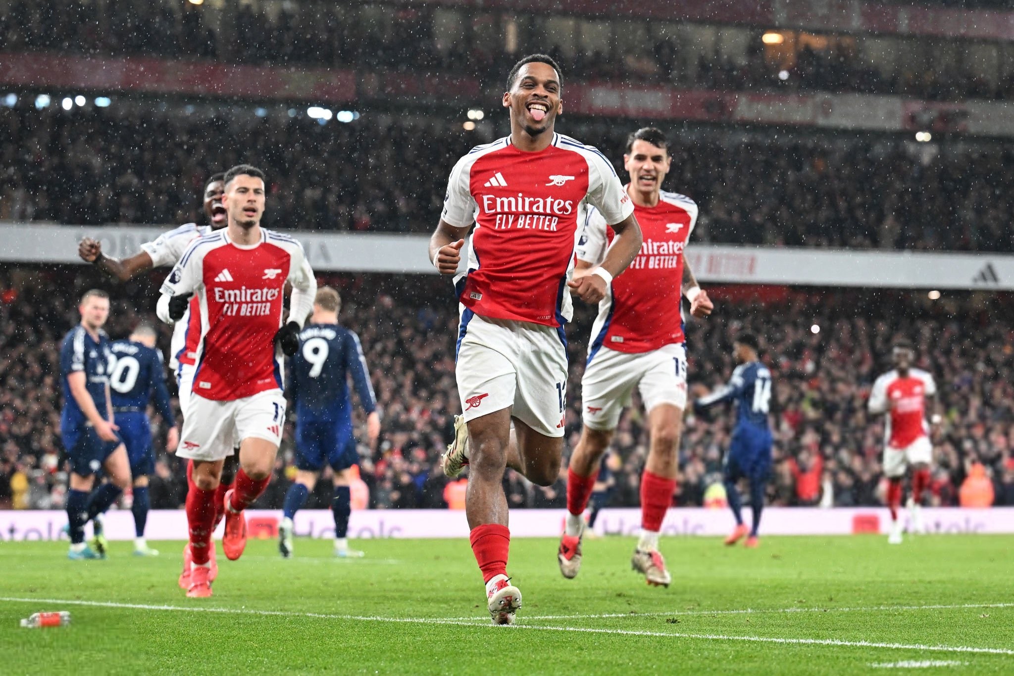 迪洛伦佐：下半场丢球后我们被击垮；挪威很强，配得上胜利（迪洛伦佐：下半场失球成转折，我们被压垮；挪威实力强，胜之无愧）